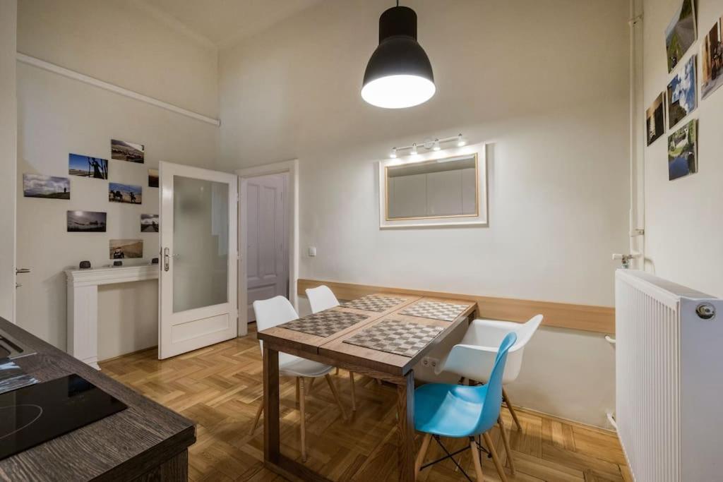 Klarahome Apartment บูดาเปสต์ ภายนอก รูปภาพ